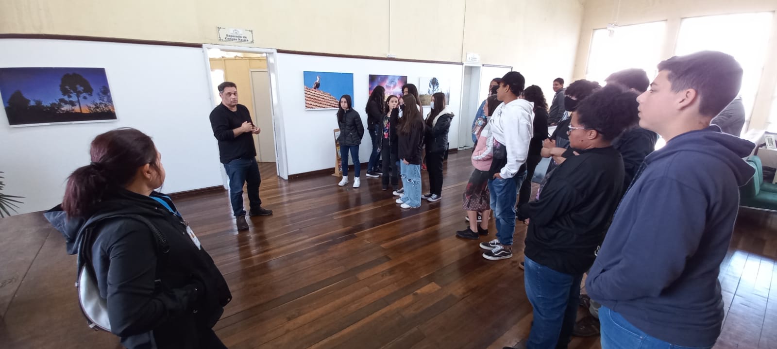 
									 
									City Tour por pontos turísticos de Lages tem participação de estudantes - 
									A atividade deverá ocorrer de uma a duas vezes por semana, visando desenvolver o Turismo local 
									30/09/2022 09:48:53								