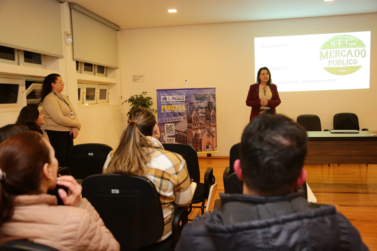 Workshop discute turismo e qualificação no atendimento ao público em Lages - 
							Evento reuniu empreendedores e trabalhadores no Mercado Público e marcou o início de uma série de encontros voltados ao fortalecimento do setor 
							24/09/2025 14:23:03						 
							 
							Workshop discute turismo e qualificação no atendimento ao público em Lages - 
							Evento reuniu empreendedores e trabalhadores no Mercado Público e marcou o início de uma série de encontros voltados ao fortalecimento do setor 
							24/09/2025 14:23:03